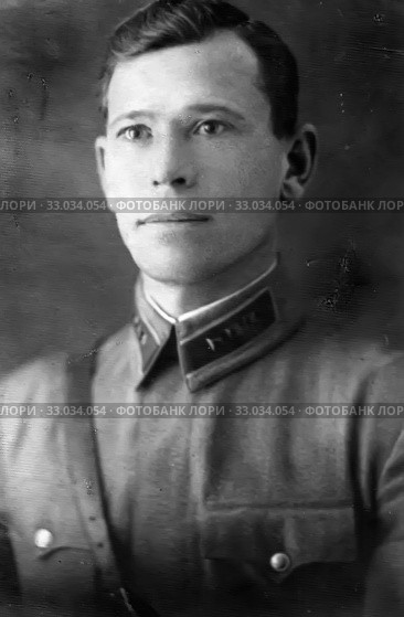 Портрет старшего лейтенанта Красной Армии Кулявца О.А. Старая фотография. Стоковое фото, фотограф Ирина Борсученко / Фотобанк Лори