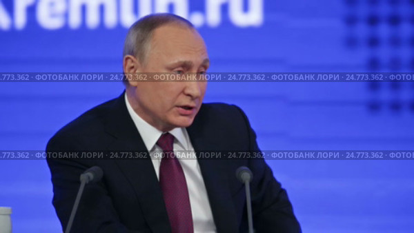 Президент Российской Федерации Владимир Владимирович Путин на ежегодной пресс-конференции в Москве (2016 год). Редакционное видео, видеограф Игорь Долгов / Фотобанк Лори