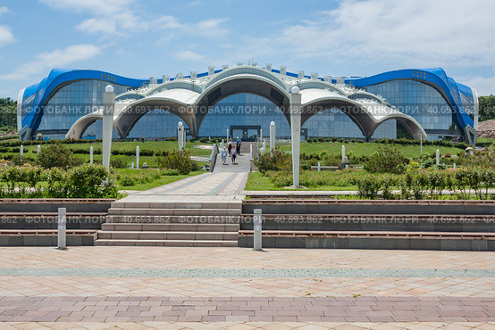 Приморский океанариум. Остров Русский, Владивосток (2023 год). Редакционное фото, фотограф Галина / Фотобанк Лори
