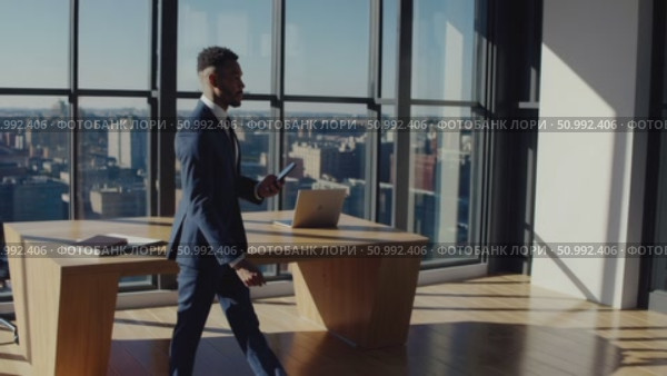 Professional businessman navigating sleek office, scrolling smartphone near expansive window, overlooking urban cityscape with confident demeanor. Стоковое AI-видео, аниматор Данил Руденко / Фотобанк Лори