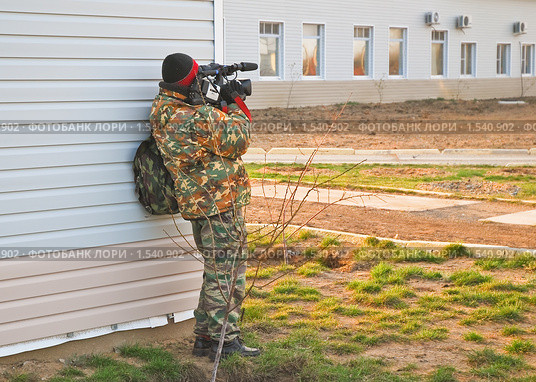 Профессиональный оператор (кинооператор) за работой. Стоковое фото, фотограф Алёшина Оксана / Фотобанк Лори