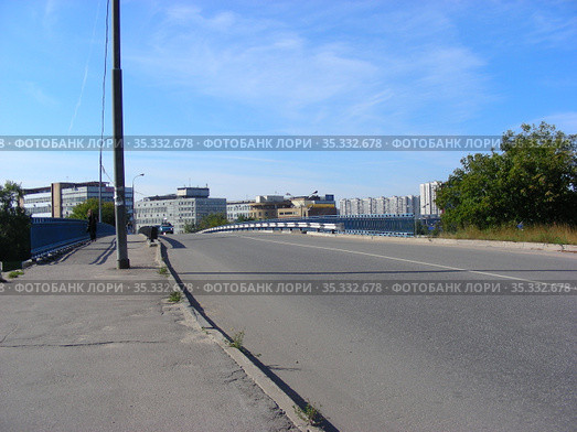 Путепровод «Совхоз 1 мая». Район Северное Измайлово. Город Москва. Россия (2012 год). Редакционное фото, фотограф lana1501 / Фотобанк Лори