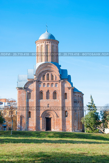 Пятницкая церковь в Чернигове. Украина (2011 год). Стоковое фото, фотограф Николай Голицынский / Фотобанк Лори
