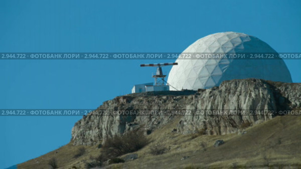 Радар на вершине горы (2011 год). Стоковое видео, видеограф Владимир Никулин / Фотобанк Лори