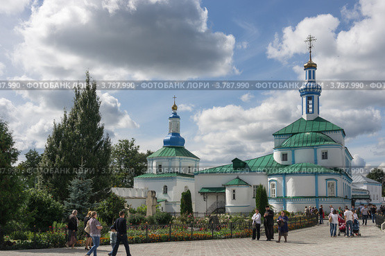 Раифский Богородицкий монастырь - Церковь в честь Святых Отцов в Синае и Раифе избиенных (2012 год). Редакционное фото, фотограф Михаил Широков / Фотобанк Лори