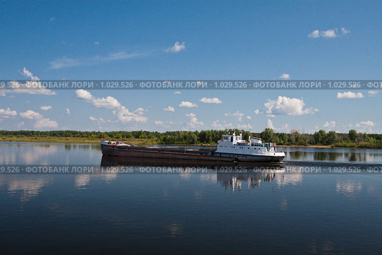 Речное судно. Стоковое фото, фотограф Кучкаев Марат / Фотобанк Лори