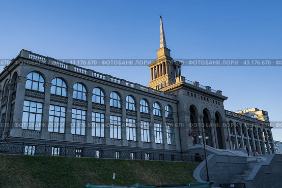 Речной вокзал в Красноярске, Россия (2024 год). Редакционное фото, фотограф Алексей Линник / Фотобанк Лори