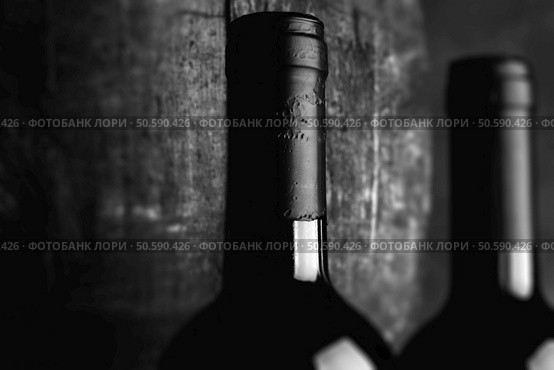 red wine degustation. Стоковое фото, агентство Ingram Publishing / Фотобанк Лори