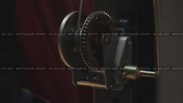 Reel, rotating mechanism, crank crank  катушка, вращающийся механизм, кривошип. Стоковое видео, видеограф Опока Алексей / Фотобанк Лори