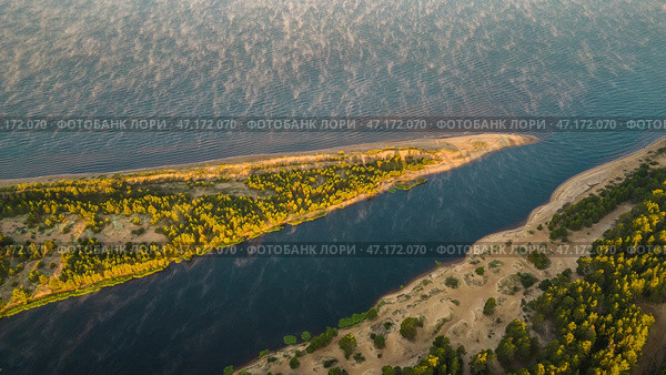 Река Олонка и Ладожское озеро на рассвете. Вид с высоты. Карелия. Лето. Стоковое фото, фотограф Сергей Цепек / Фотобанк Лори