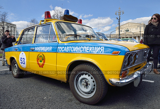Ретроралли "Ингосстрах Exclusive Classic Day" 24.04.2016. Старый автомобиль Госавтоинспекции (ГАИ) Редакционное фото, фотограф Валерия Попова / Фотобанк Лори