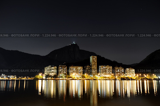 Рио-де-Жанейро ночью (2008 год). Стоковое фото, фотограф Оксана Sk / Фотобанк Лори