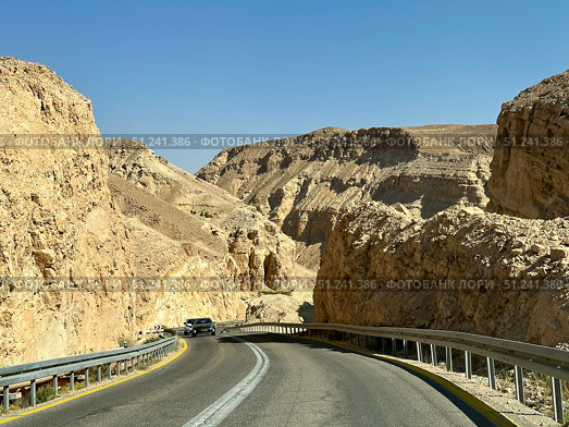Road to Eilat through the Eilat Mountains. Стоковое фото, фотограф Irina Opachevsky / Фотобанк Лори