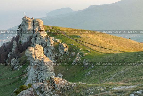 Rock formations of the Demerdji mountain, Crimea, Russia. Valley of Ghosts, landmark of Crimea. Стоковое фото, фотограф Владимир Пойлов / Фотобанк Лори