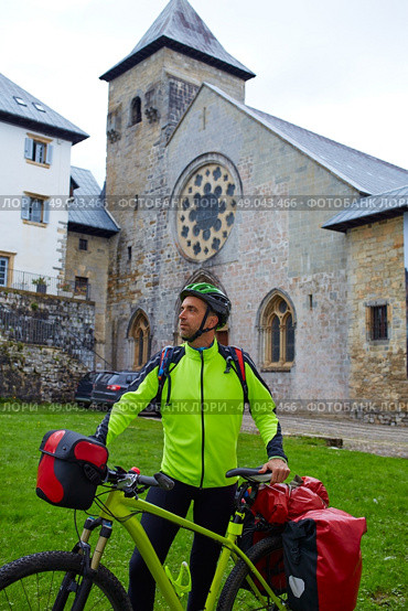 Roncesvalles begin of Way of Sain James biking in Navarra Pyrenees. Стоковое фото, агентство Ingram Publishing / Фотобанк Лори