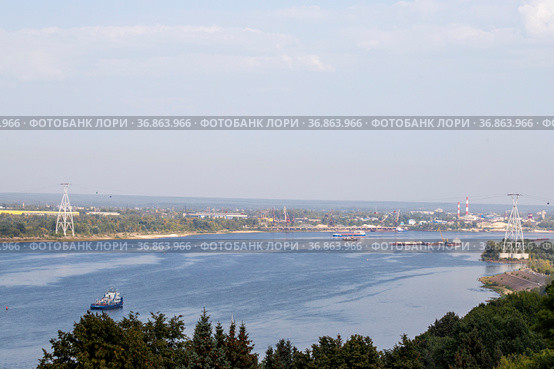 Россия. Нижний Новгород. Вид на Волгу с Верхневолжской набережной (2021 год). Редакционное фото, фотограф Литвяк Игорь / Фотобанк Лори