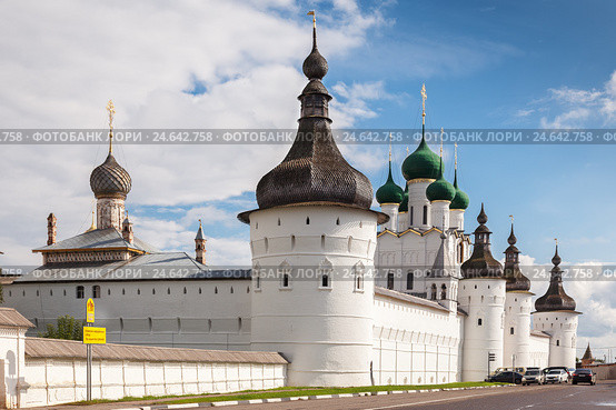 Ростовский Кремль, Россия (2016 год). Редакционное фото, фотограф Anna P. / Фотобанк Лори