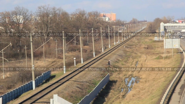 Ростовское шоссе. Въезд в город Краснодар (2019 год). Стоковое видео, видеограф Олег Хархан / Фотобанк Лори