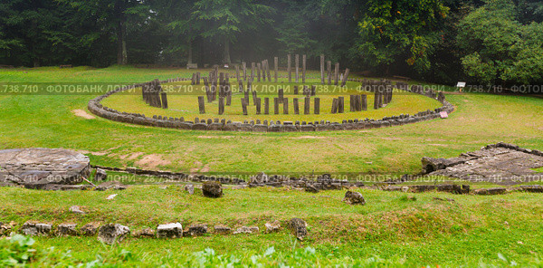 Ruins of Sarmizegetusa Regia (2017 год). Редакционное фото, фотограф Яков Филимонов / Фотобанк Лори