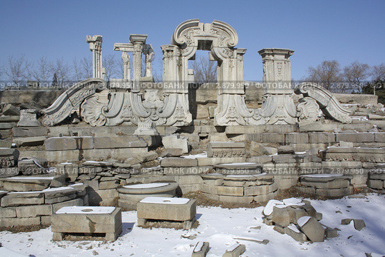 Руины парка Юаньминюань в Пекине (2011 год). Стоковое фото, фотограф Vladislav Osipov / Фотобанк Лори