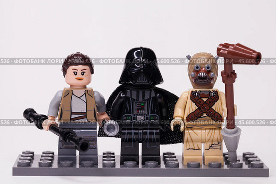 RUSSIA, May 16, 2018. Constructor Lego Star Wars. Various mini-figures from different episodes of the saga. Редакционное фото, фотограф Андрей Аркуша / Фотобанк Лори