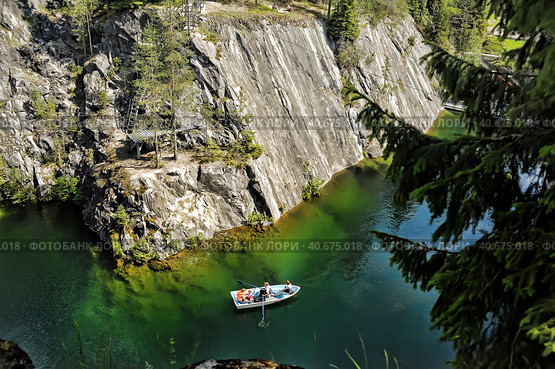 Russia, Ruskeala, 13,06,2014 Marble canyon in the summer. Стоковое фото, фотограф Анна Кривицкая / Фотобанк Лори
