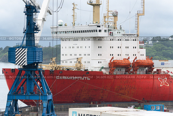 Russian cargo container ship nuclear-powered icebreaker Sevmorput Corporation FSUE Atomflot or Rosatomflot (2019 год). Редакционное фото, фотограф А. А. Пирагис / Фотобанк Лори