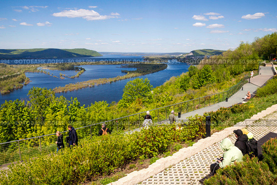 Samara Luka. View of the Volga, Zhigulevsky Gate. Helipad (2024 год). Стоковое фото, фотограф Акиньшин Владимир / Фотобанк Лори