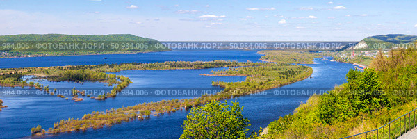 Samara Luka. View of the Volga, Zhigulevsky Gate. Helipad (2024 год). Стоковое фото, фотограф Акиньшин Владимир / Фотобанк Лори