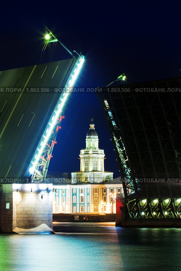 Санкт-Петербург (2010 год). Редакционное фото, фотограф Юлия Колтырина / Фотобанк Лори