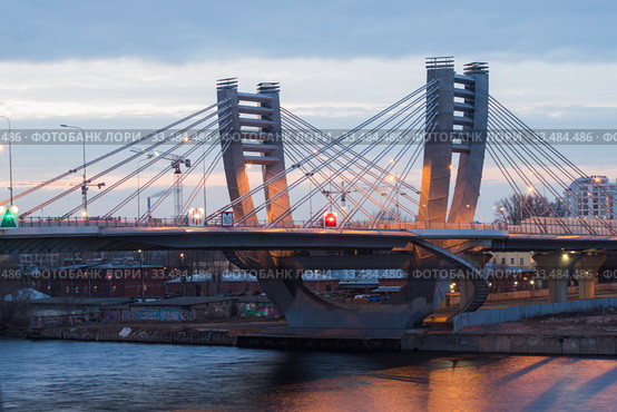 Санкт-Петербург. Мост Бетанкура через Малую Неву (2020 год). Редакционное фото, фотограф Литвяк Игорь / Фотобанк Лори