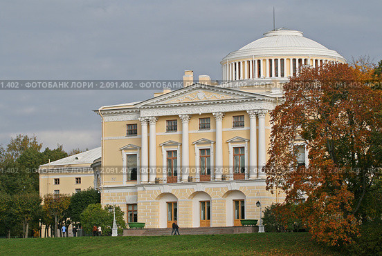 Санкт-Петербург. Павловский дворец. (2010 год). Редакционное фото, фотограф Александр Тарасенков / Фотобанк Лори
