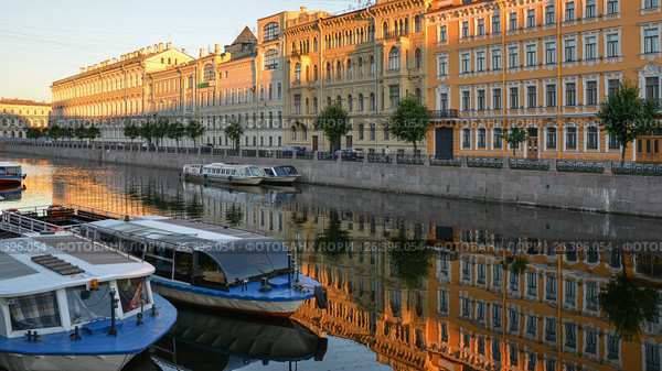Санкт-Петербург. Река Мойка утром (2013 год). Редакционное фото, фотограф Александр Алексеев / Фотобанк Лори