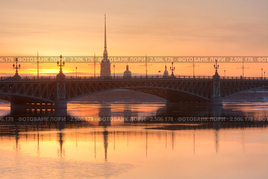 Санкт-Петербург. Вид на Троицкий мост и Петропавловскую крепость. Стоковое фото, фотограф Литвяк Игорь / Фотобанк Лори