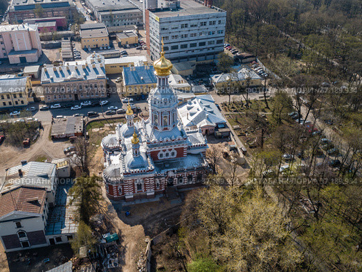 Санкт-Петербург, Воскресенская церковь на Смоленском кладбище. Редакционное фото, фотограф glokaya_kuzdra / Фотобанк Лори