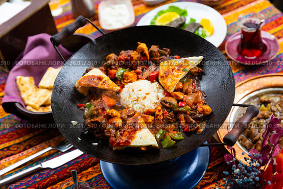 Sauteed lamb with vegetables Choban Kavurma served with rice. Стоковое фото, фотограф Яков Филимонов / Фотобанк Лори