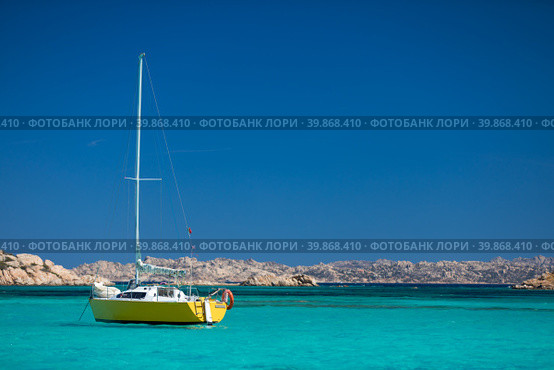 Scenic Sardinia island landscape. Italy sea ​​coast with azure clear water. Nature background. Стоковое фото, фотограф Viktor Cap / PantherMedia / Фотобанк Лори