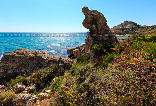 Sea beach near Rocca di San Nicola, Agrigento, Sicily, Italy (2017 год). Стоковое фото, фотограф Юрий Брыкайло / Фотобанк Лори