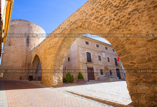 Segorbe Castellon Torre del Verdugo and medieval Muralla in Spain Valencian Community (2013 год). Стоковое фото, фотограф Tono Balaguer / Ingram Publishing / Фотобанк Лори