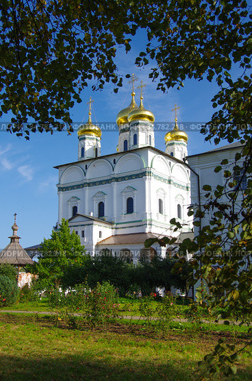 Село Теряево, Волоколамский городской округ, Московская область, Свято-Успенский Иосифо-Волоцкий ставропигиальный мужской монастырь. Успенский собор (2020 год). Стоковое фото, фотограф Natalia Sidorova / Фотобанк Лори