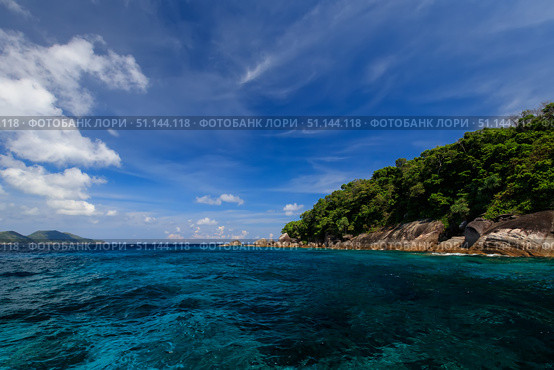 Similan Islands on a sunny day. Стоковое фото, фотограф Емельянов Евгений Викторович / Фотобанк Лори
