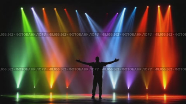 Singer performing on stage with colorful spotlights. Стоковое AI-видео, аниматор Юрий Поздников / Фотобанк Лори