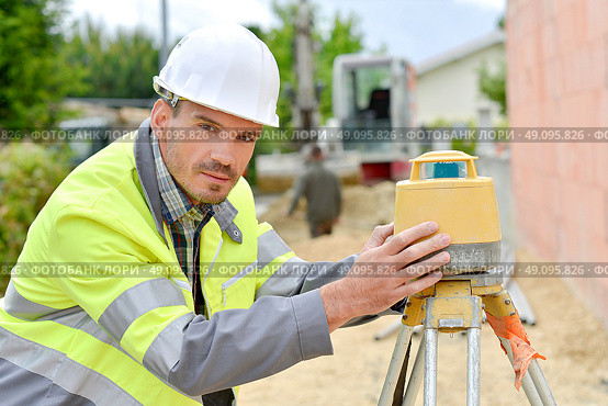 Site surveyor. Стоковое фото, агентство Ingram Publishing / Фотобанк Лори
