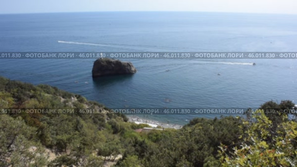 Скала крест у мыса Фиолент в Крыму (2020 год). Стоковое видео, видеограф Александр Карпенко / Фотобанк Лори