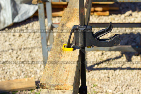 Скрепление бруса между собой. Fastening the beam together. Стоковое фото, фотограф Роман Лукьянов / Фотобанк Лори