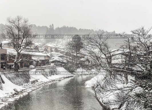 Snow fall Winter in Takayama Gifu Prefecture, Japan. Стоковое фото, агентство Ingram Publishing / Фотобанк Лори