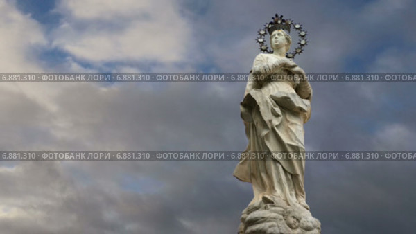 Собор-Базилика Монреале, римско-католическая церковь в Монреале, Сицилия, юг Италии (2015 год). Стоковое видео, видеограф Владимир Журавлев / Фотобанк Лори