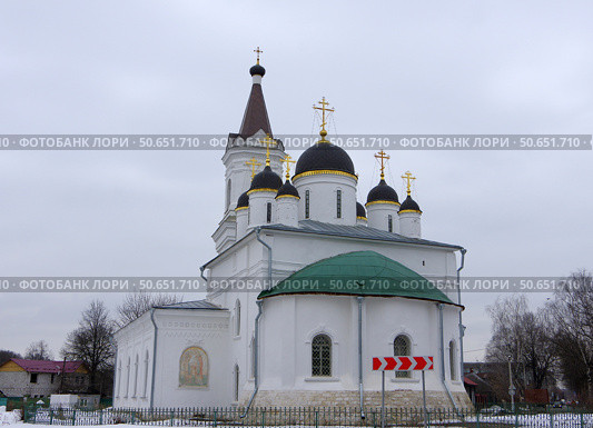Собор "Белая Троица" (Троицкая церковь в Затьмачье). Тверь, Троицкая улица, 38 (2021 год). Редакционное фото, фотограф Алексей Иванов / Фотобанк Лори