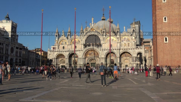 Собор святого Марка (Basilica di San Marco) солнечным днем. Венеция, Италия (2017 год). Редакционное видео, видеограф Виктор Карасев / Фотобанк Лори