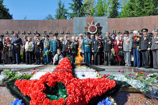 Сочинцы - ветераны Великой Отечественной войны. 9 мая 2011 года. Редакционное фото, фотограф Анна Мартынова / Фотобанк Лори